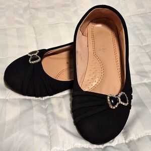 Black slip ons dress shoes for girls